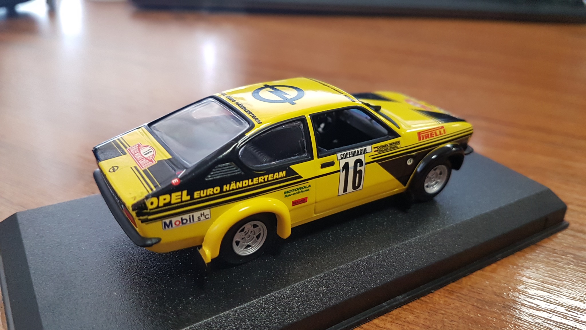 Opel Kadett GT E Rallye Automobile Monte Carlo 1976 Röhrl Berger