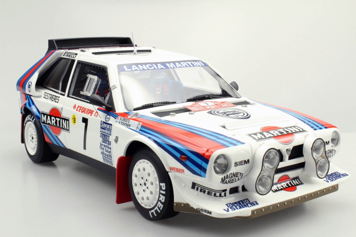 Lancia Delta s4 Rally car