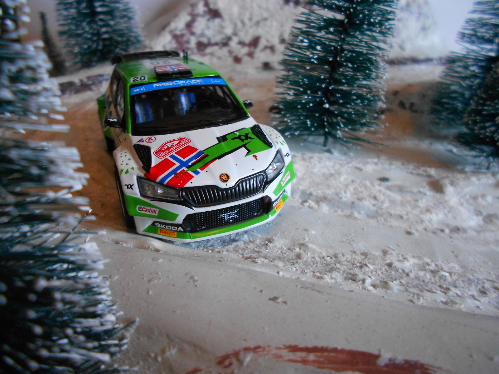 Škoda Fabia Rally2 Evo Rallye Automobile Monte Carlo 2022 Mikkelsen